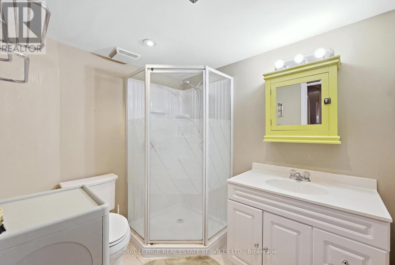 3 - 165 TERRAVIEW CRESCENT