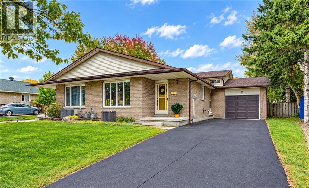 15 UXBRIDGE CRESCENT, KITCHENER, ON N2E 2S2 - Image 1112450416.jpeg?d=l