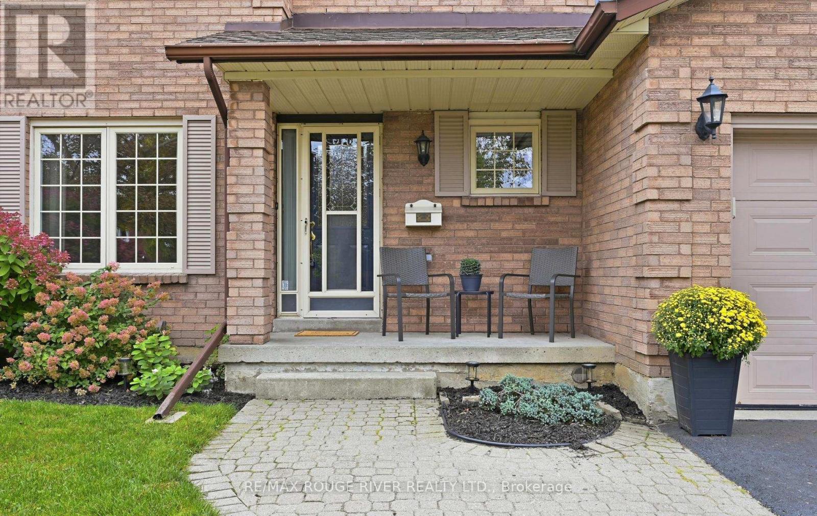 17 CLOVERFIELD STREET