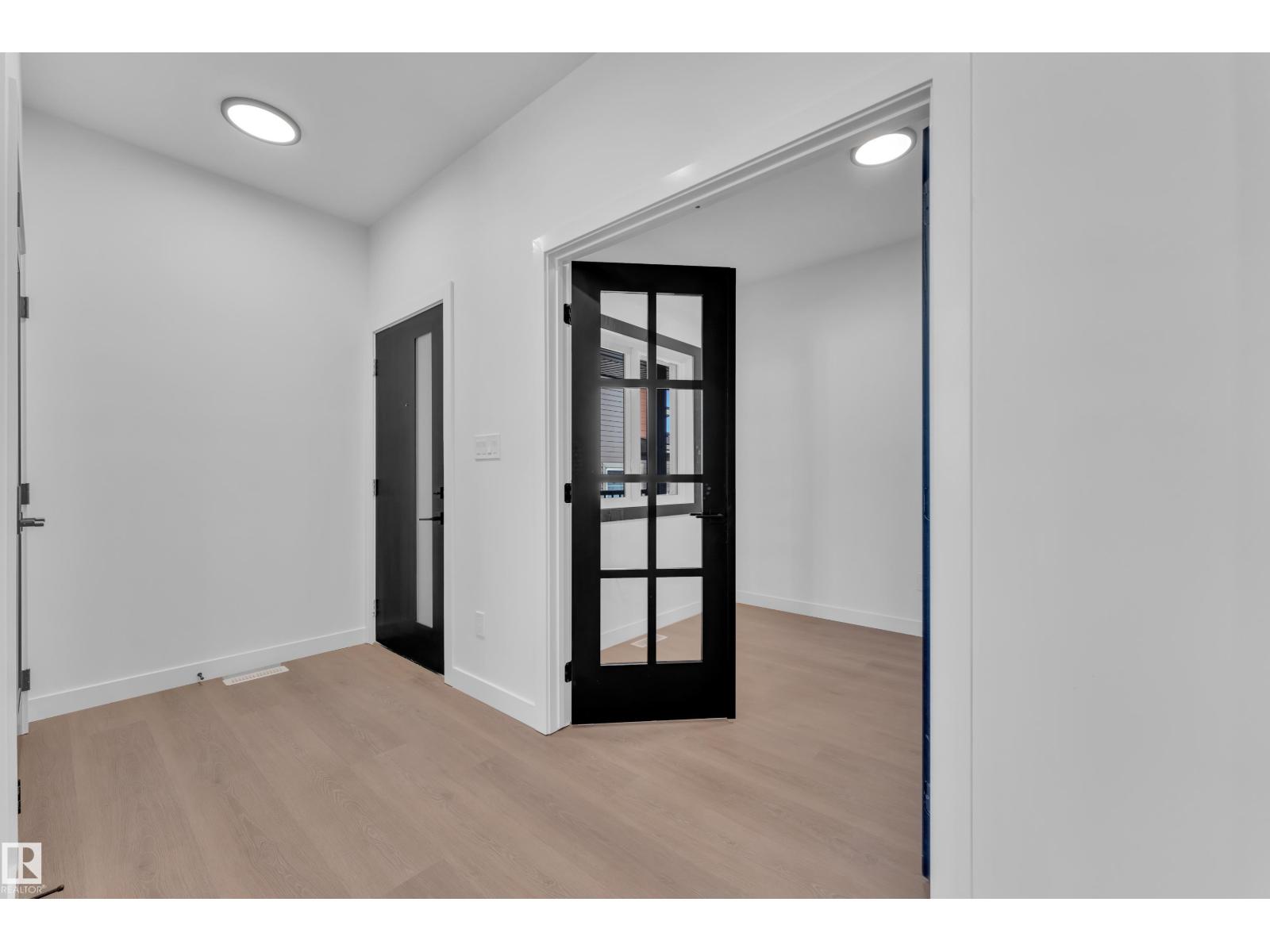 5 Grayson GR
