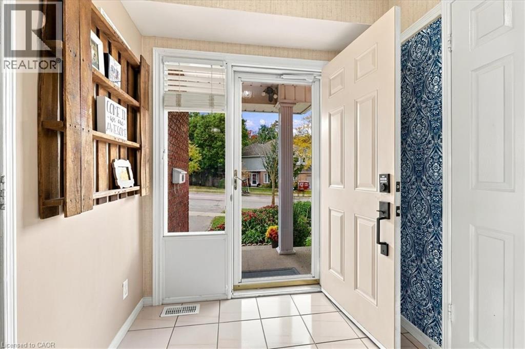 525 BEECHWOOD Drive Unit# 31