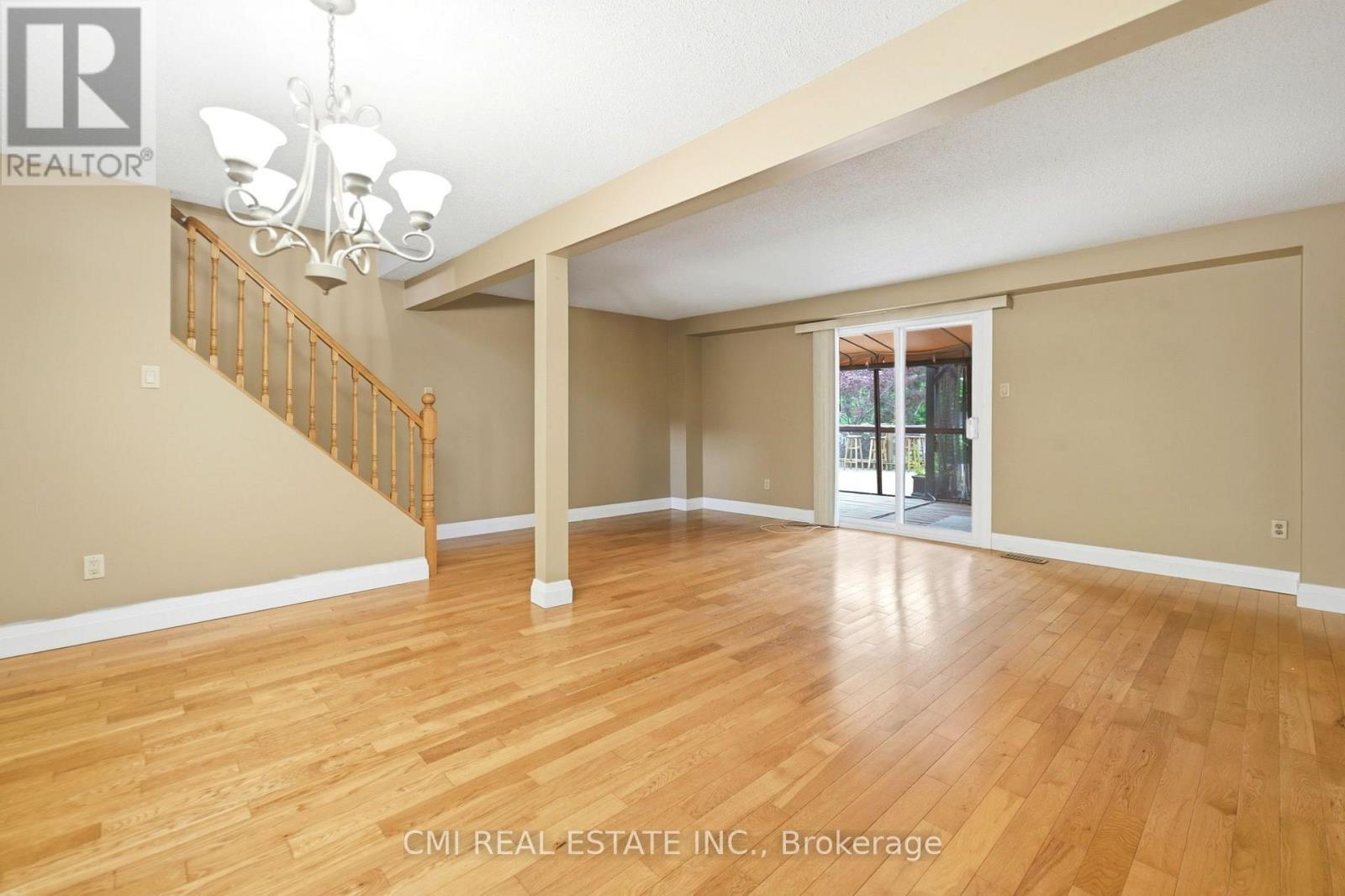 155 FOXHUNT ROAD