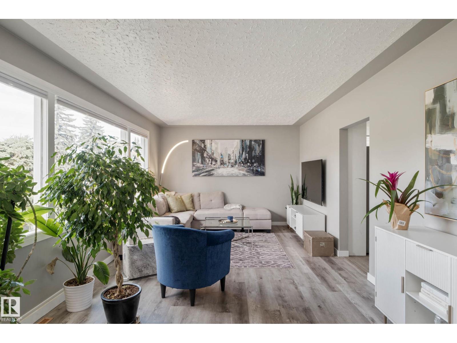 13411 131 ST NW