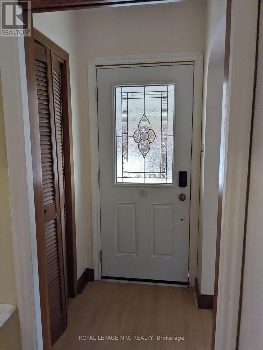 UPPER - 187 NEFF STREET
