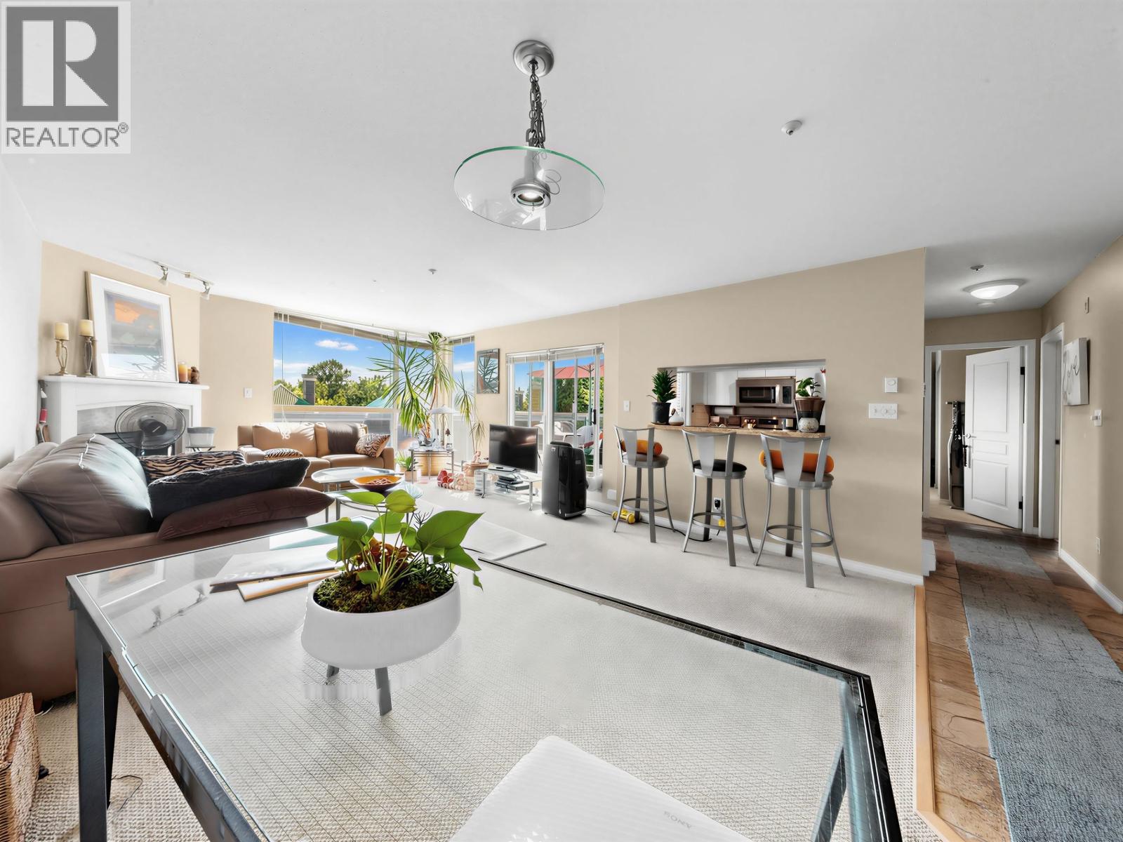 312 8450 JELLICOE STREET