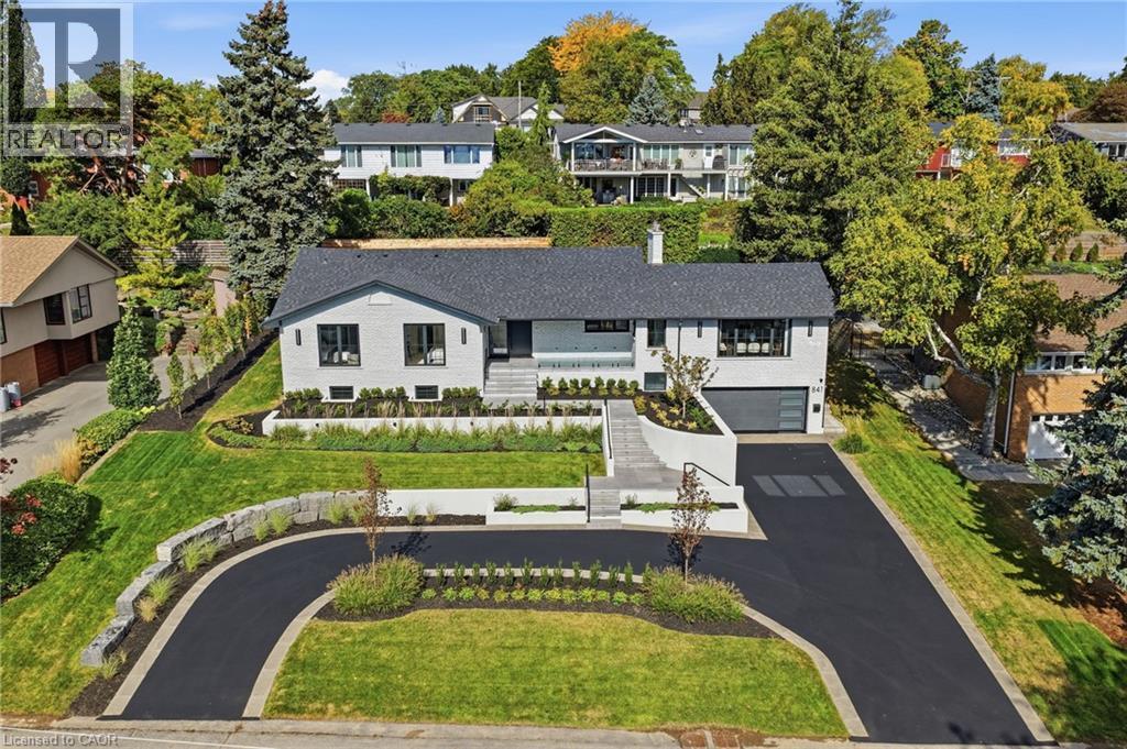 841 DANFORTH Place