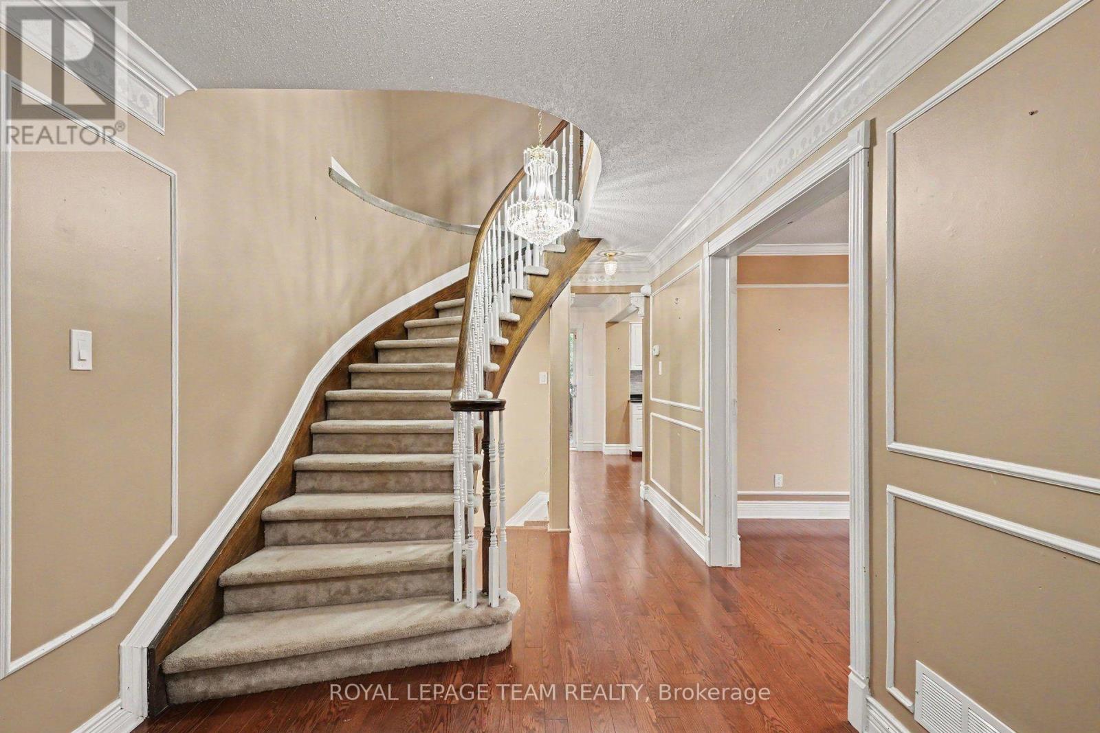 160 SAI CRESCENT