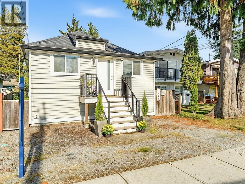 1959 MANNING AVENUE, PORT COQUITLAM, BC V3B 1L3 - Image 1806264710.jpeg?d=l