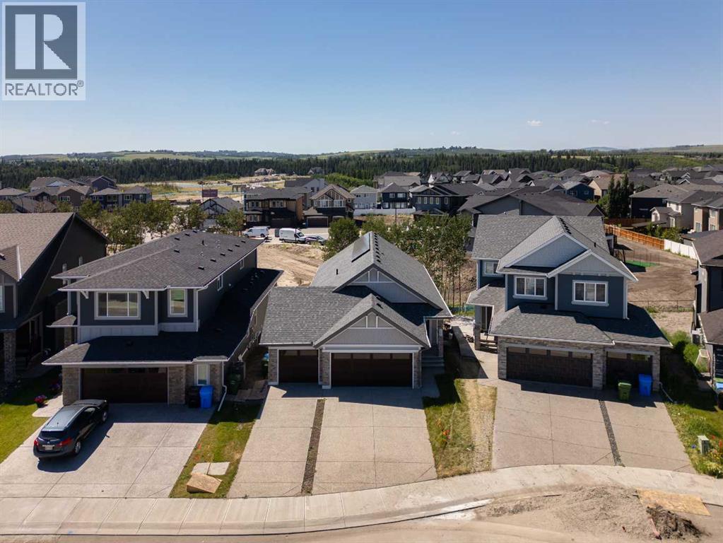 528 Legacy Woods Circle SE