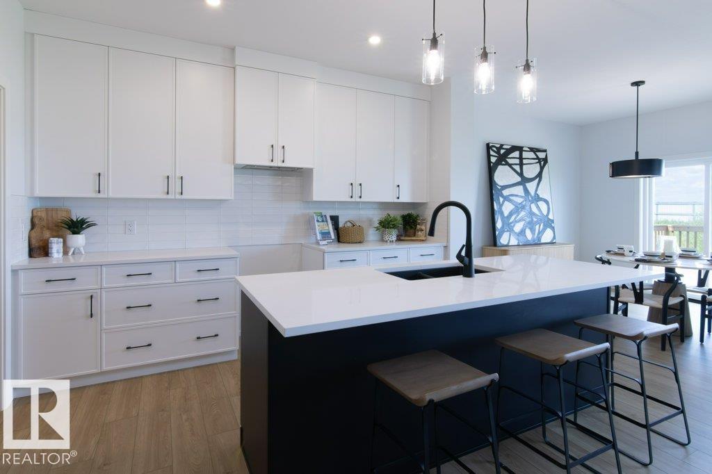 37 AXELWOOD CR
