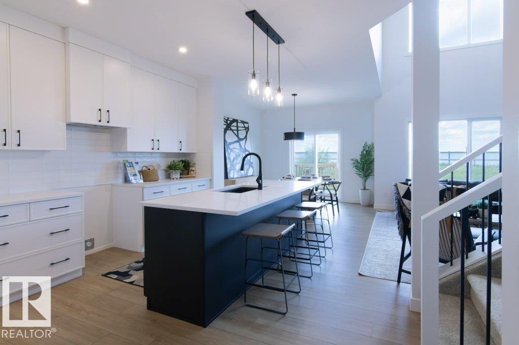 37 AXELWOOD CR