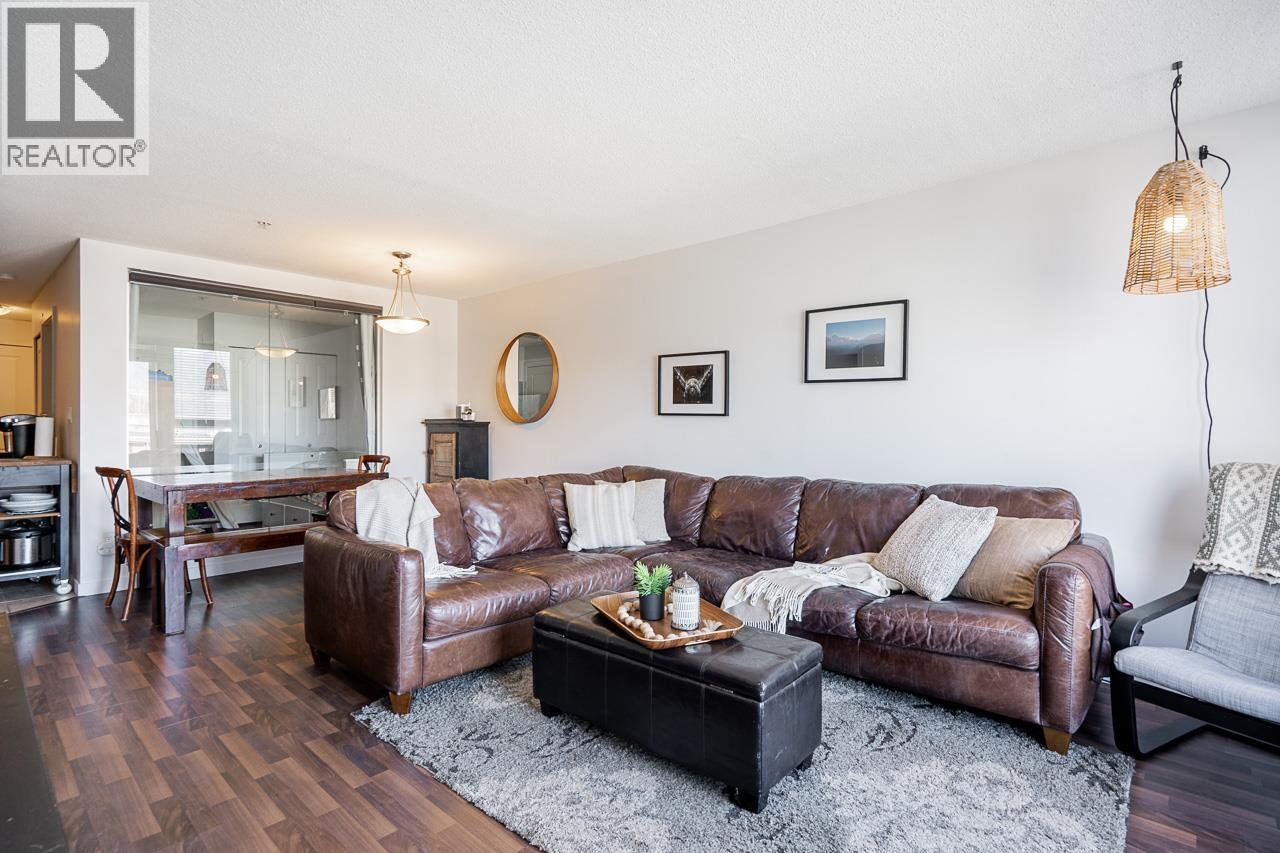 310 2636 E HASTINGS STREET