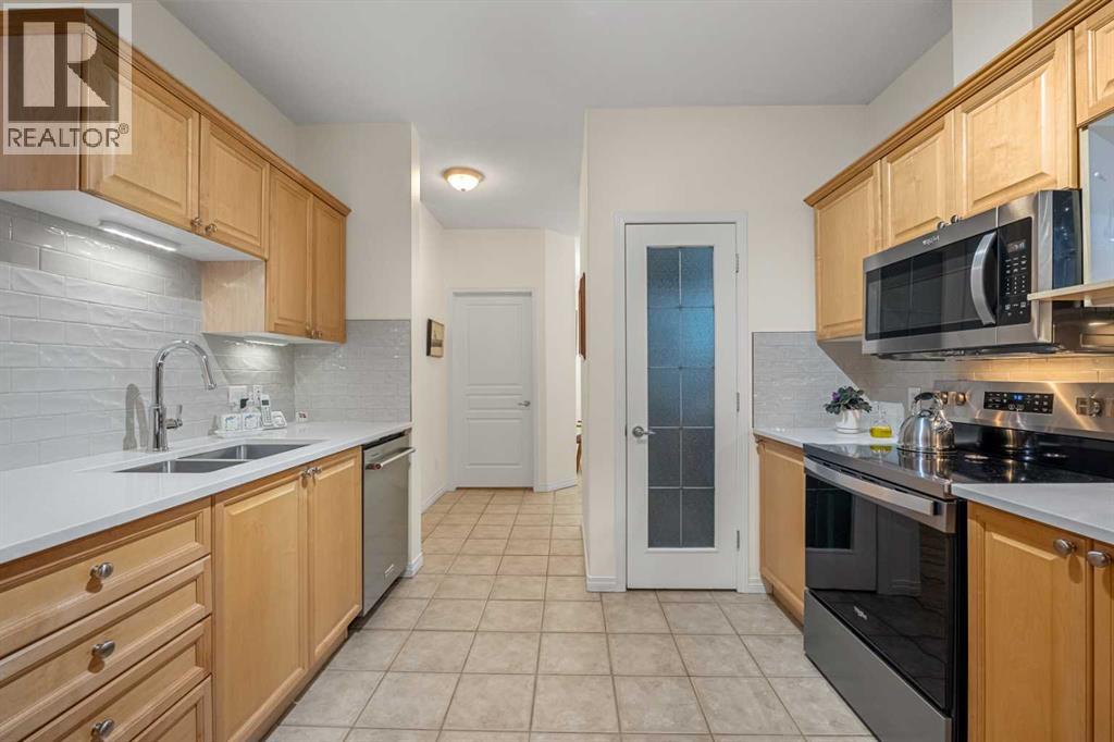 1104, 1104 Lake Fraser Court SE