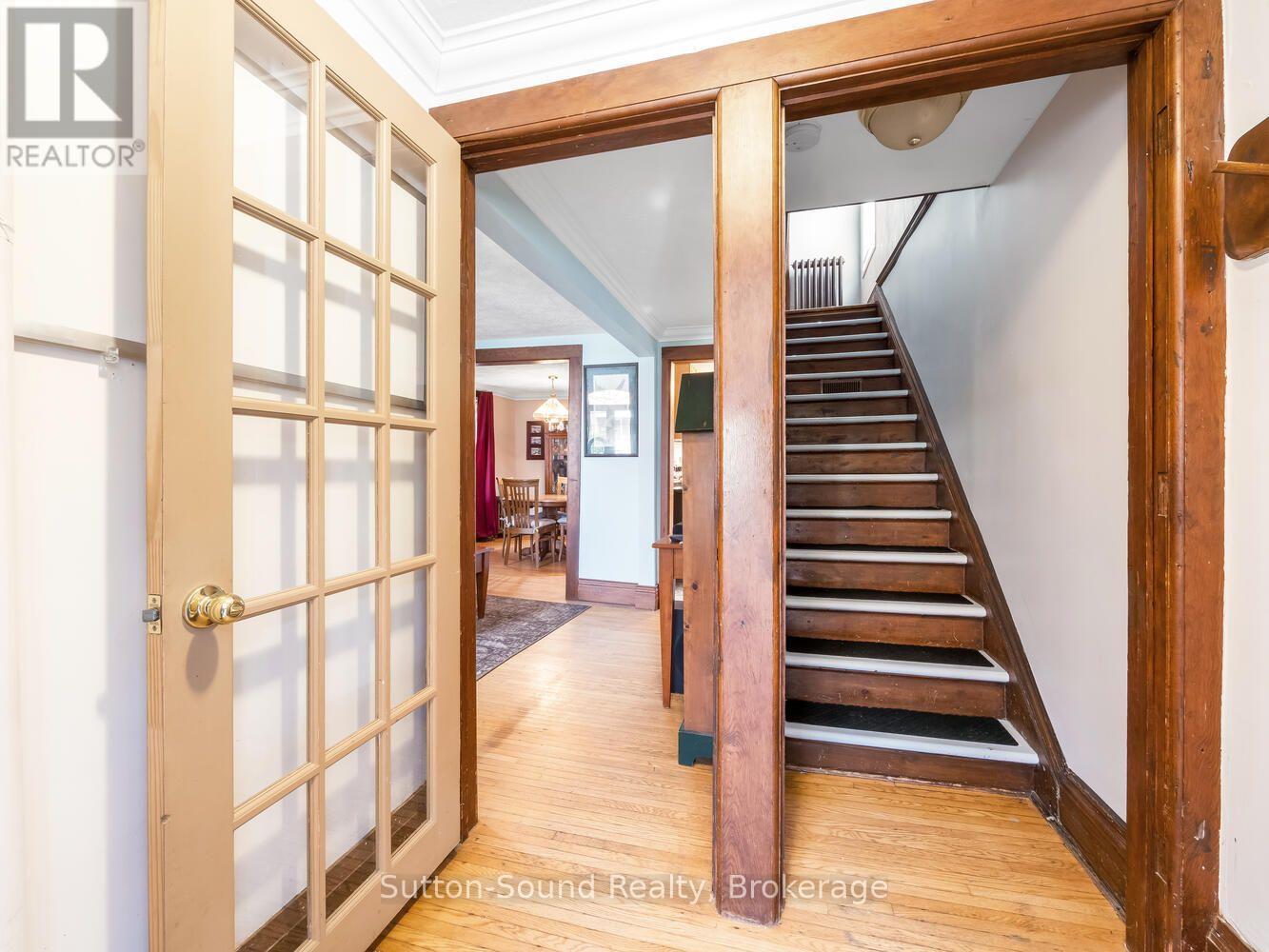 155 5TH  A STREET E