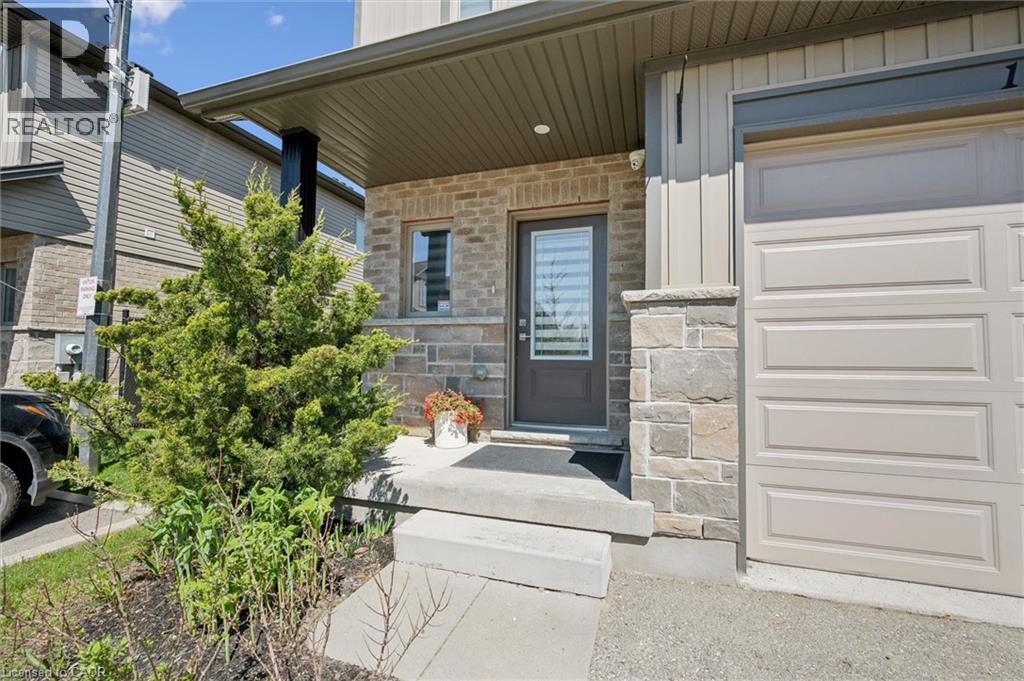 1023 DEVONSHIRE Avenue Unit# 15