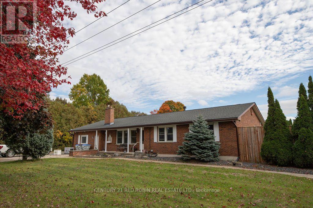 312 CARROLL STREET, STRATHROY-CARADOC (SE), ON N7G 3H3 - Image 105055785.jpeg?d=l