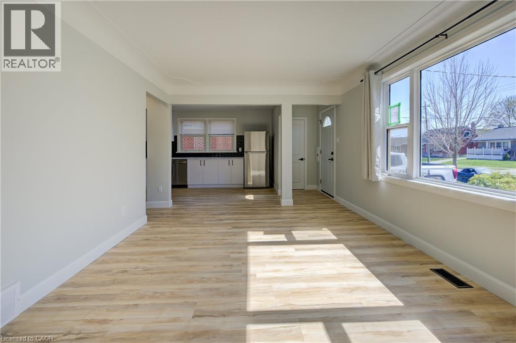 320 HIGHLAND Road E Unit# Main