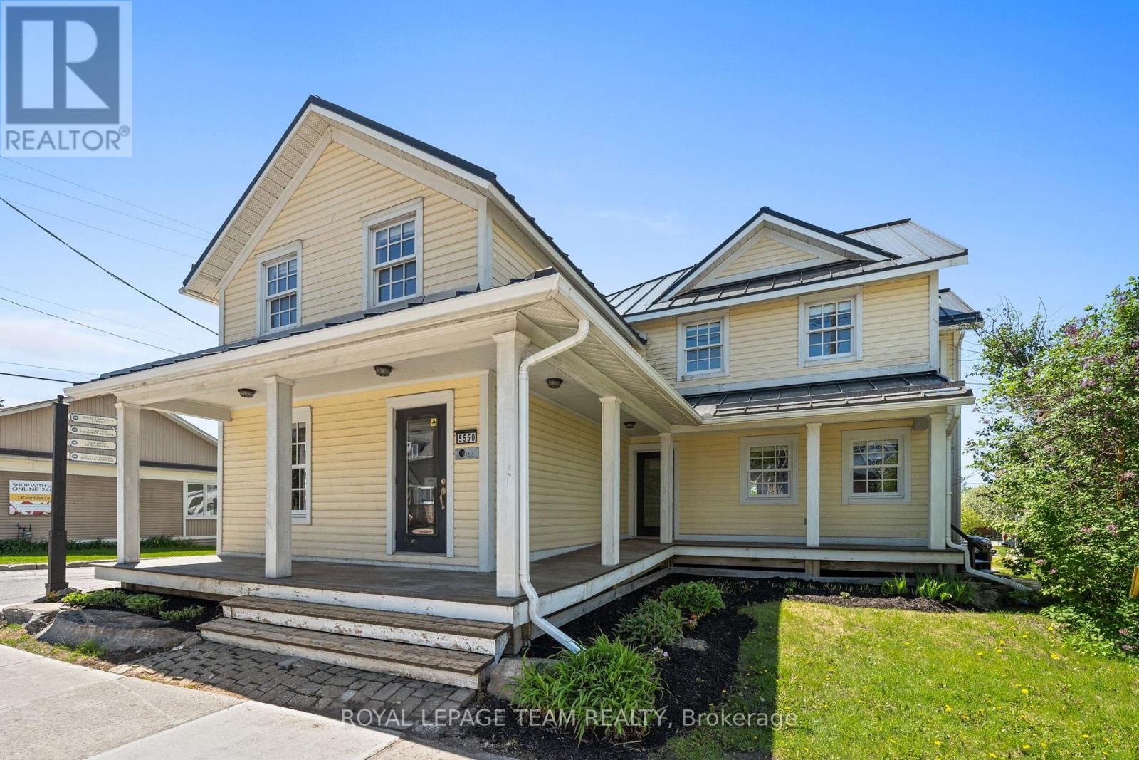 5550 MANOTICK MAIN STREET