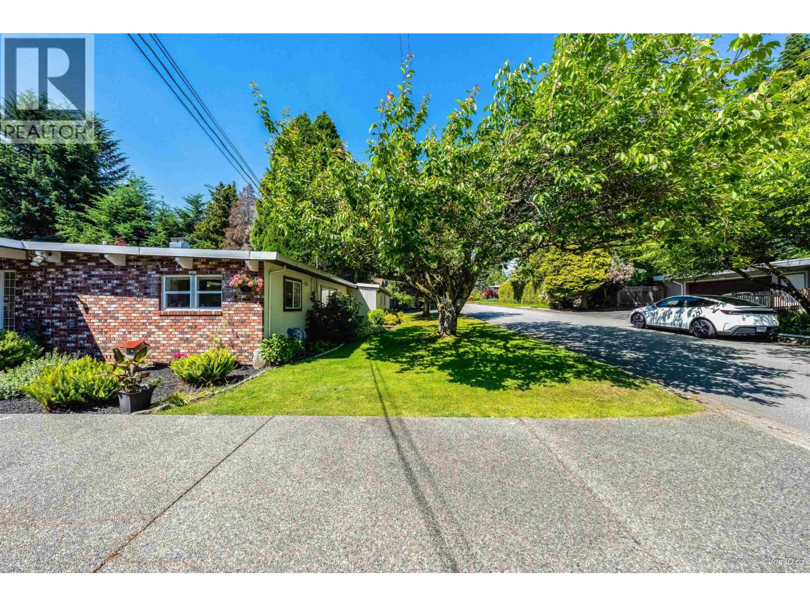 529 APPIAN WAY