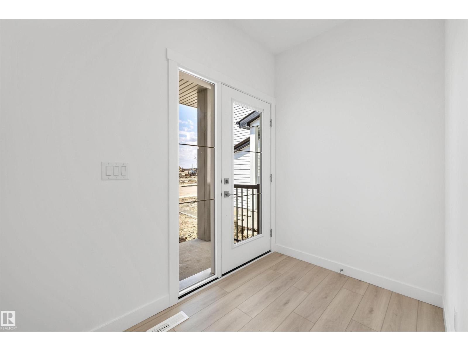 17611 7 ST NE