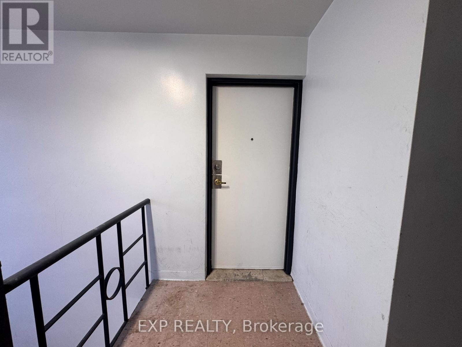 1 - 256 LAKESHORE ROAD E
