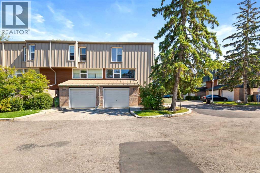 31 Brae Glen Court SW