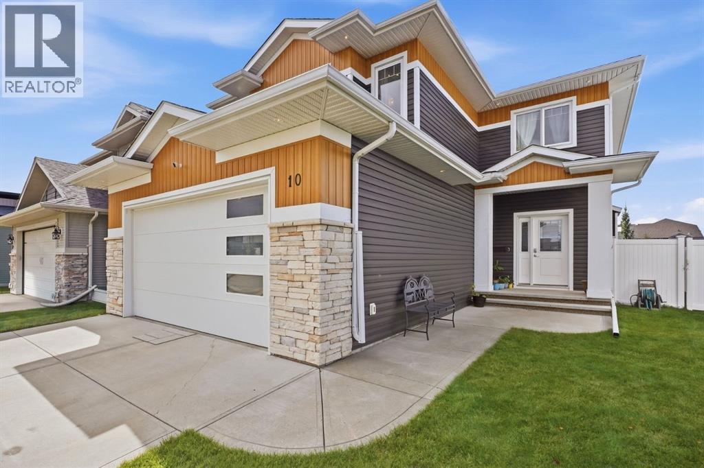 10 Mitchell Crescent