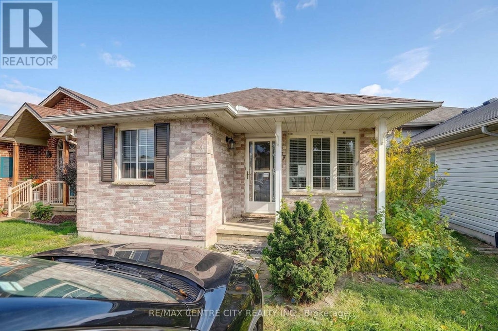 37 JUNO DRIVE, ST. THOMAS, ON N5R 6E9 - Image 2893244257.jpeg?d=l