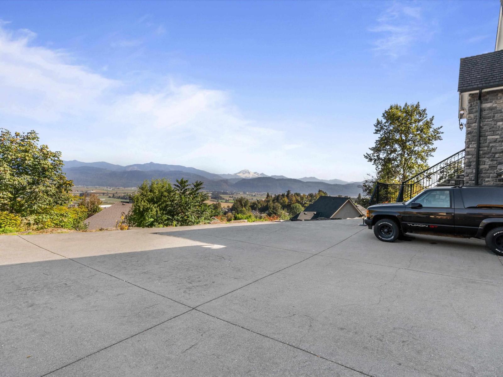 2651 STONECROFT DRIVE