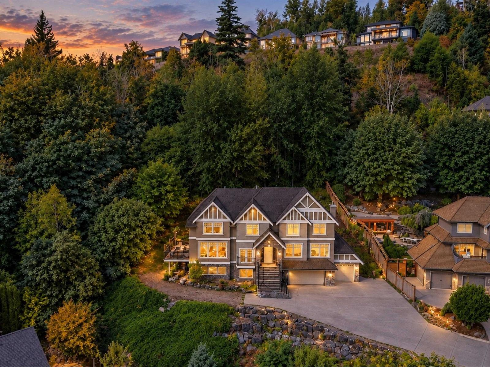 2651 STONECROFT DRIVE