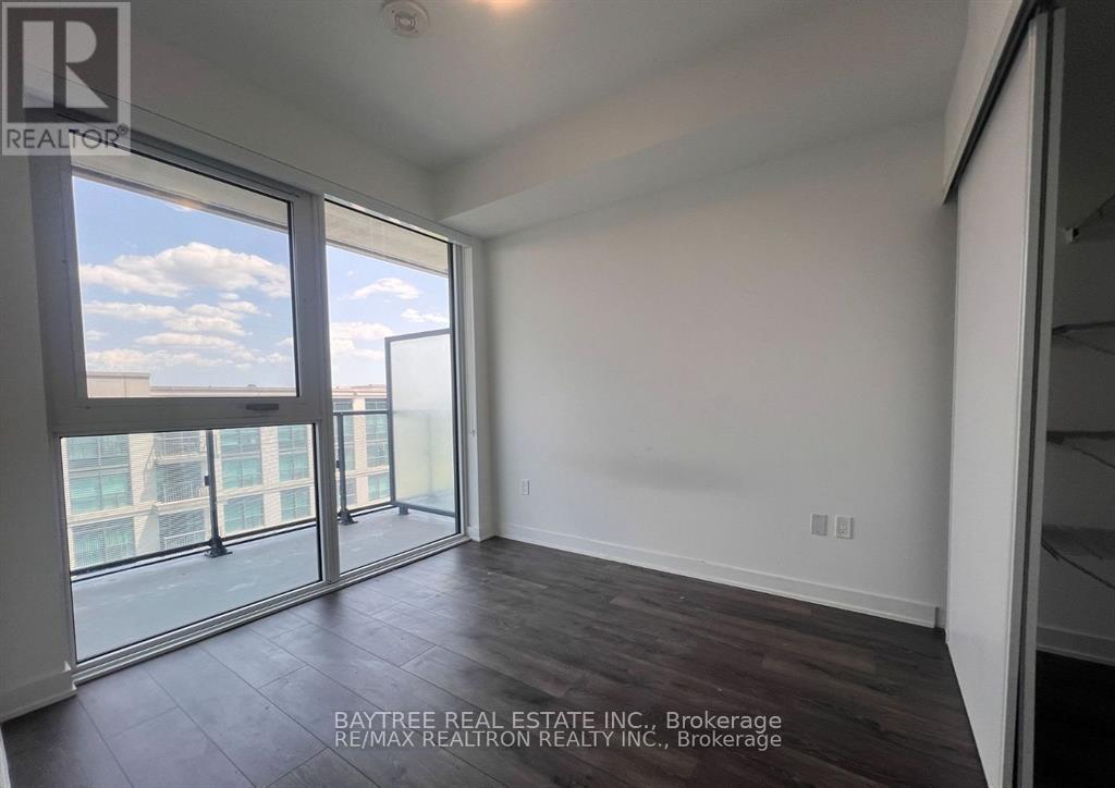1107 - 105 ONEIDA CRESCENT