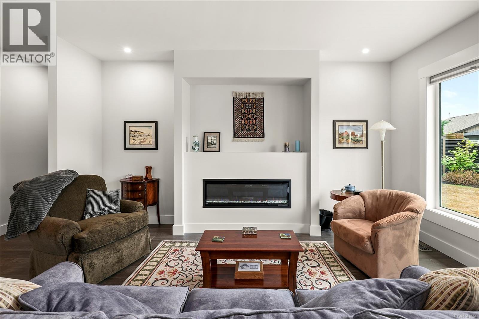 859 Labrador Dr