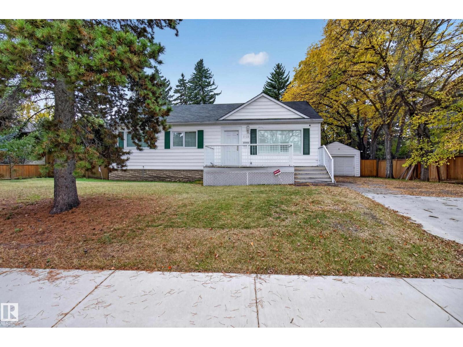 5422 110 ST NW