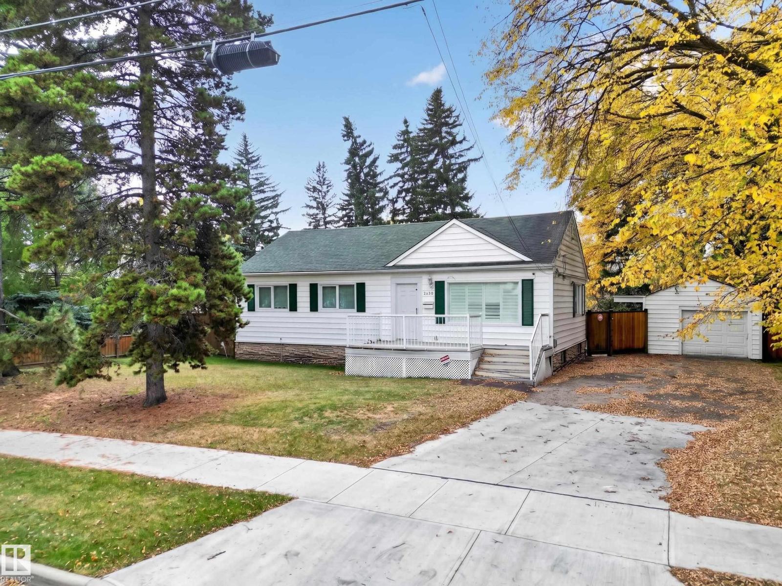 5422 110 ST NW