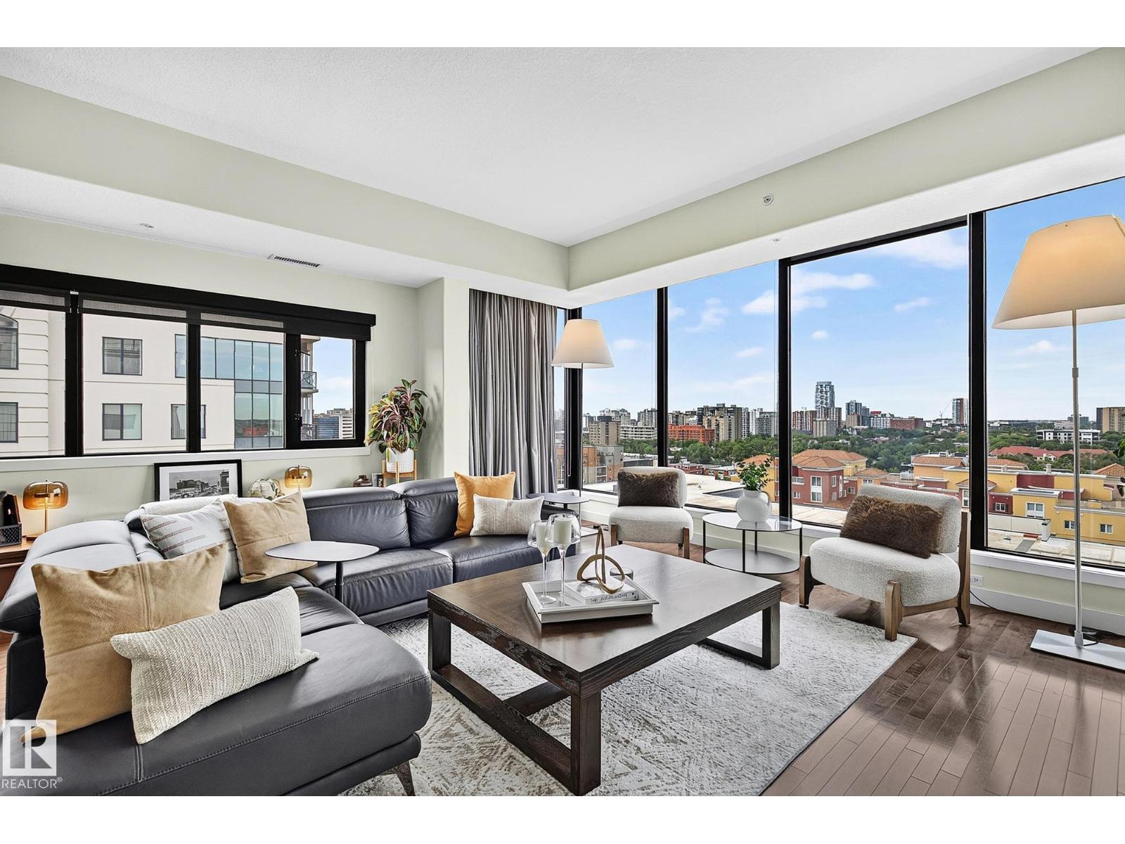 #1102 10319 111 ST NW