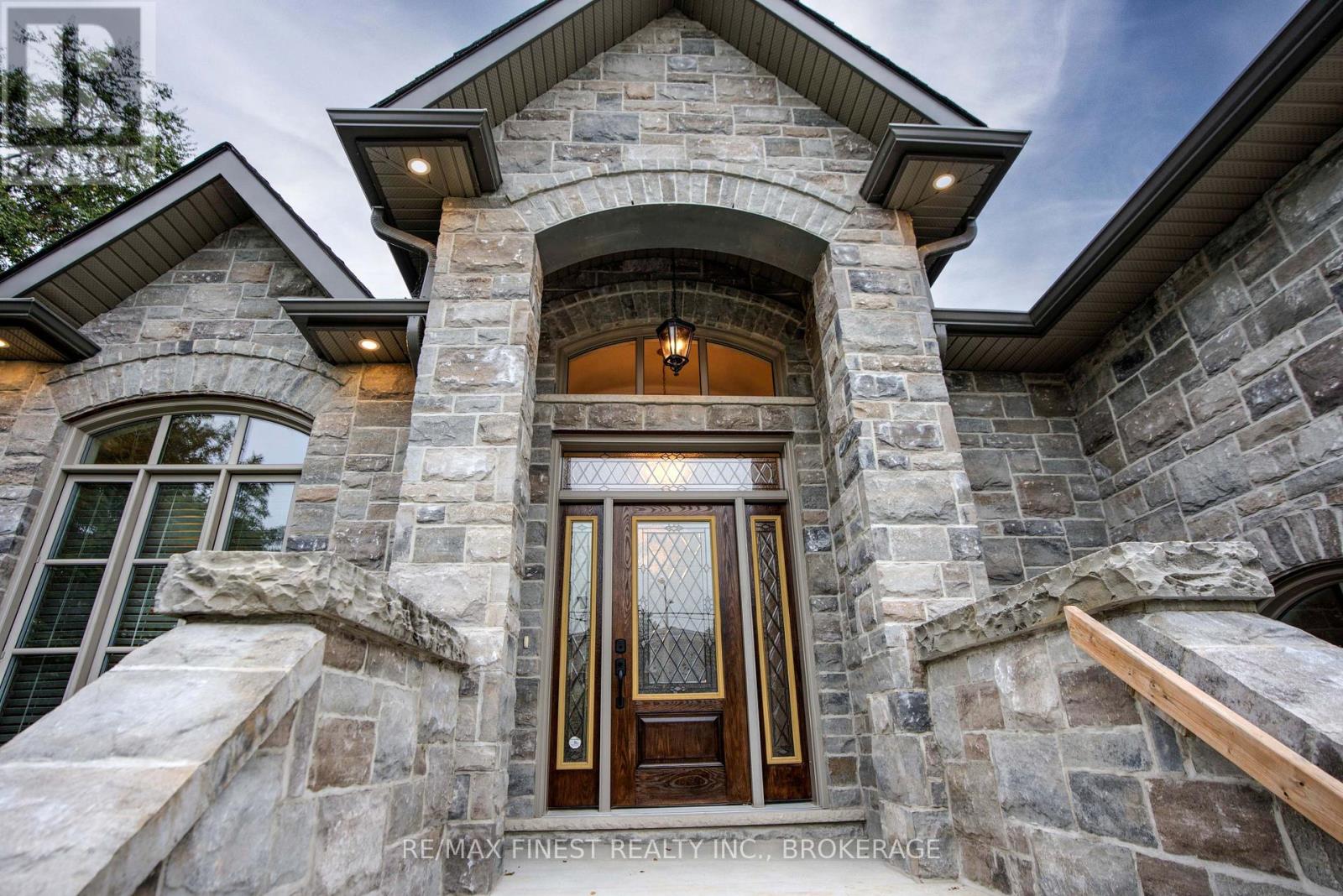 43 CRERAR BOULEVARD