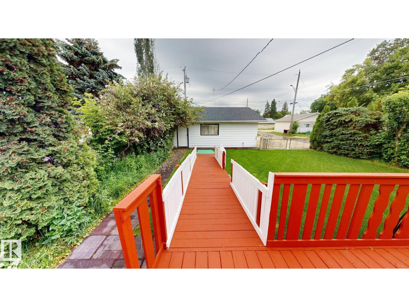 13915 135A AV NW