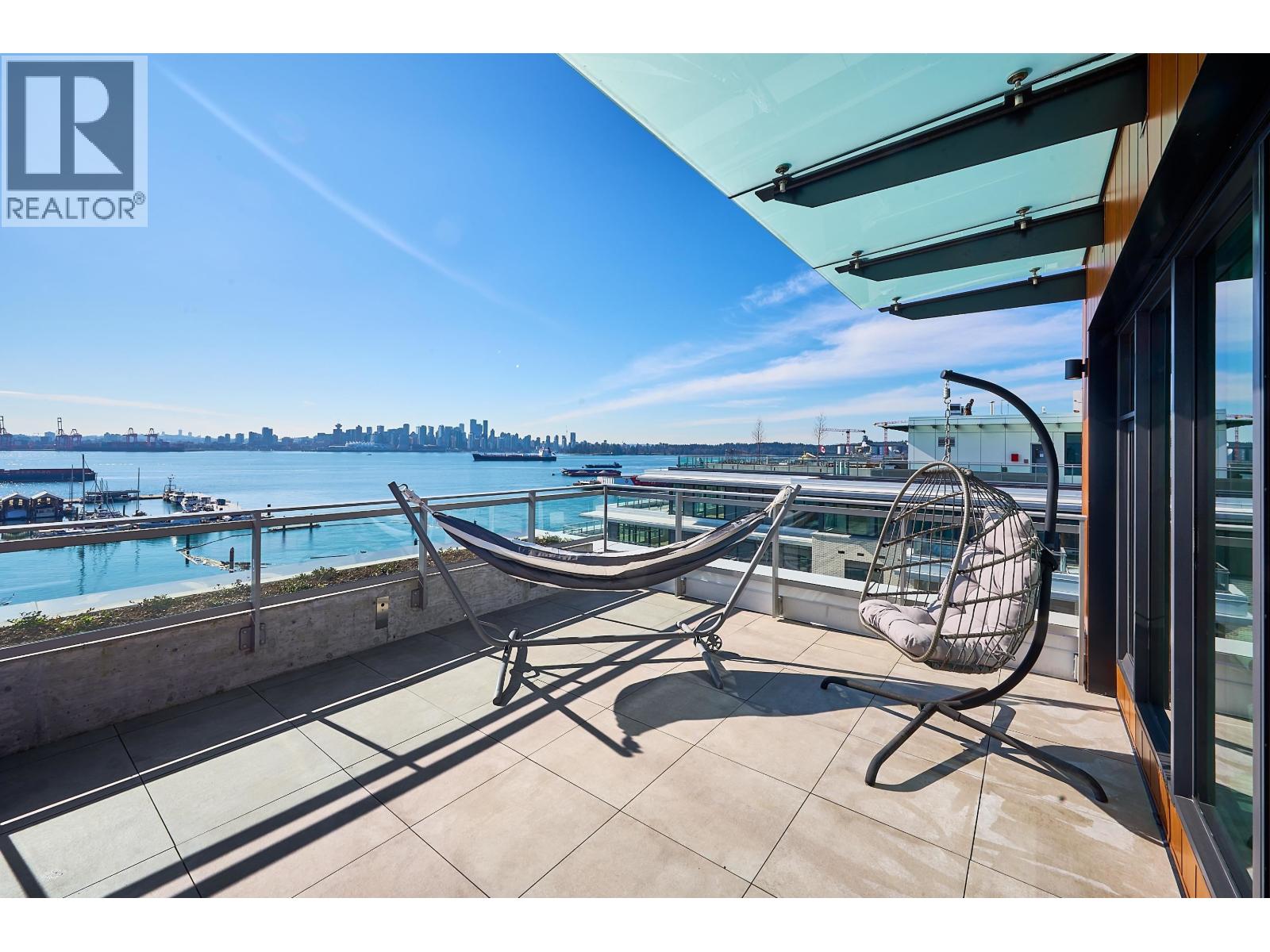 807 755 HARBOURSIDE DRIVE