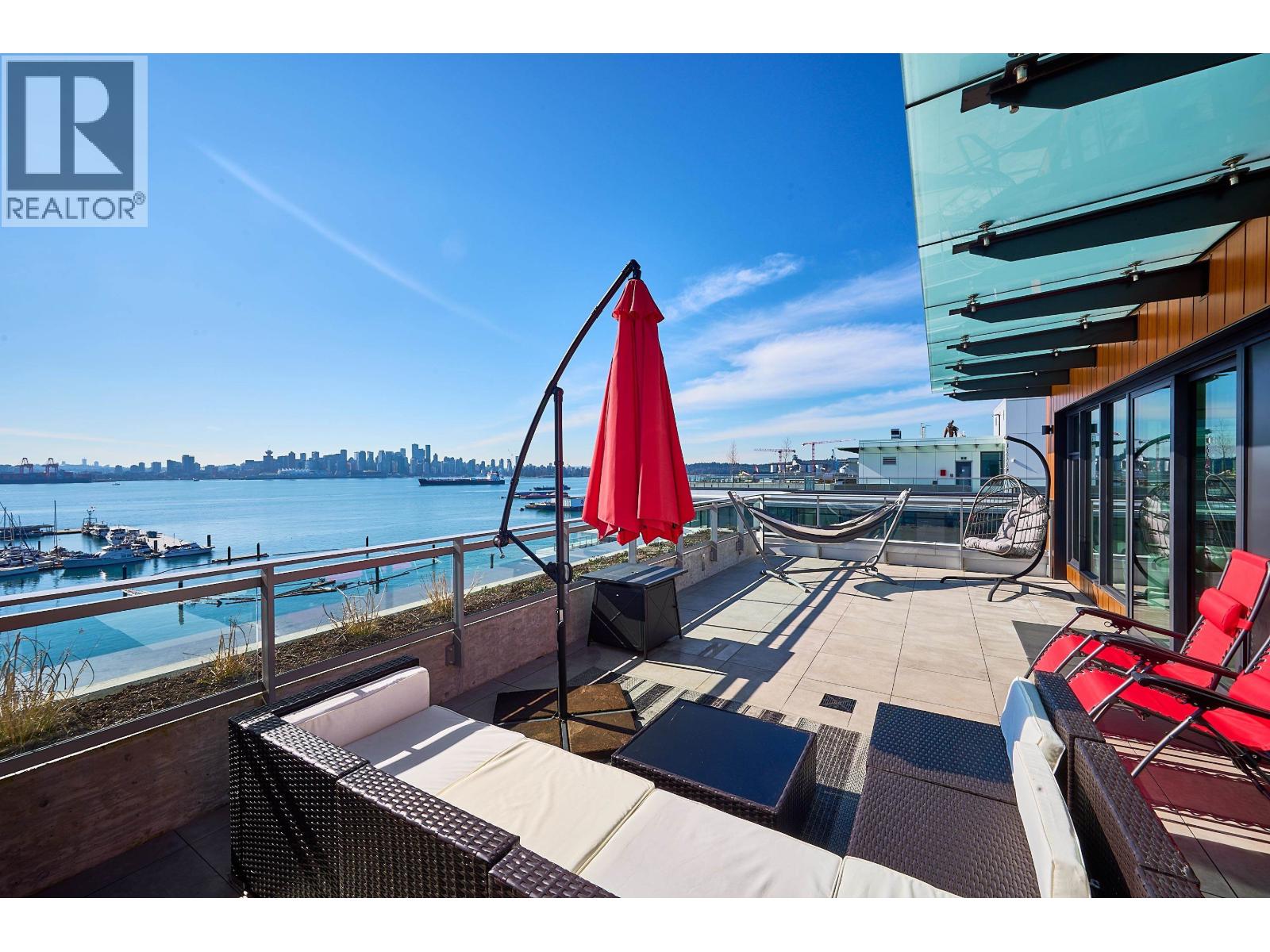 807 755 HARBOURSIDE DRIVE