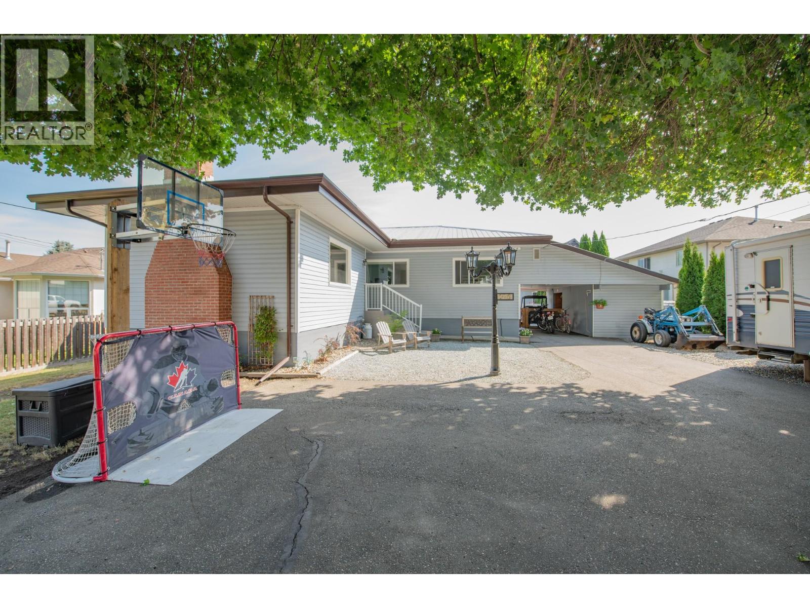 106 West Enderby Road