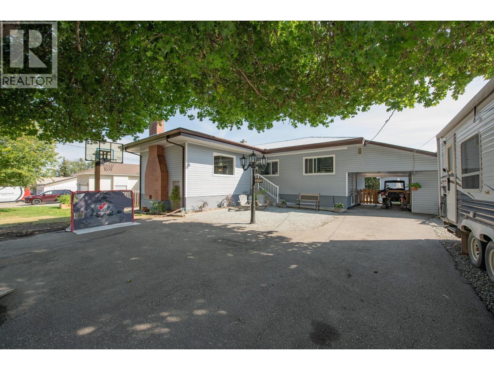 106 West Enderby Road