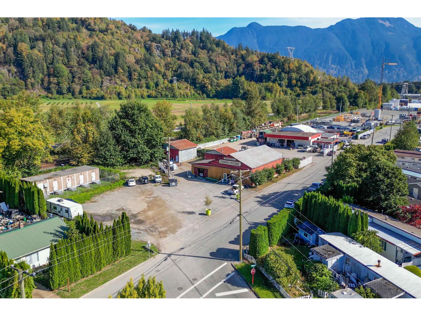 7323 PIONEER AVENUE, Agassiz