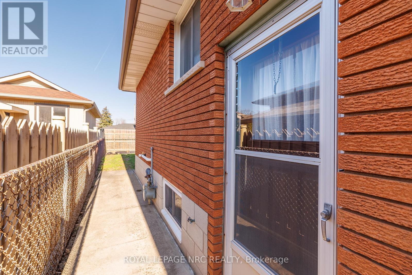 38 RIVERCREST ROAD