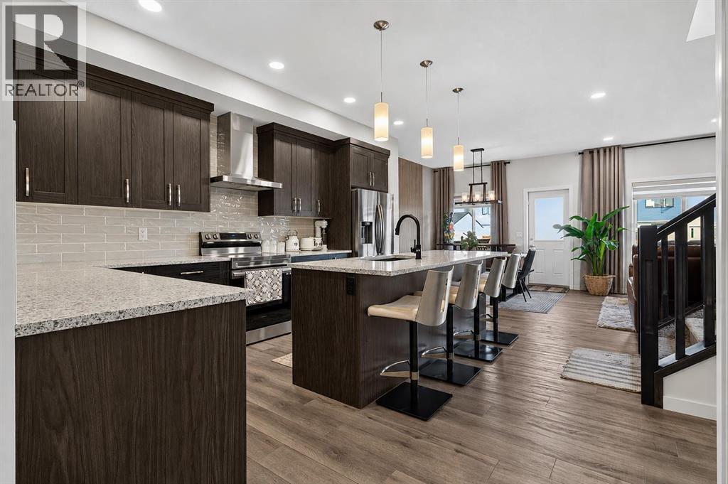 104 Homestead Close NE