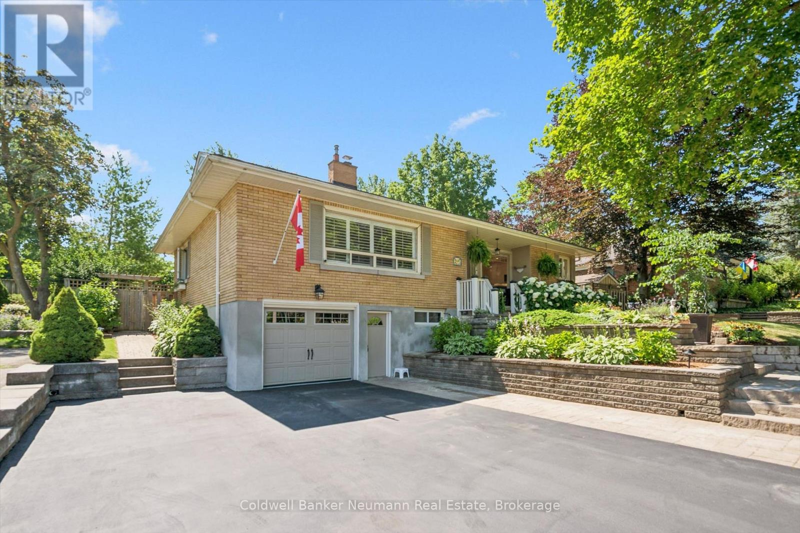 25 BENNETT AVENUE