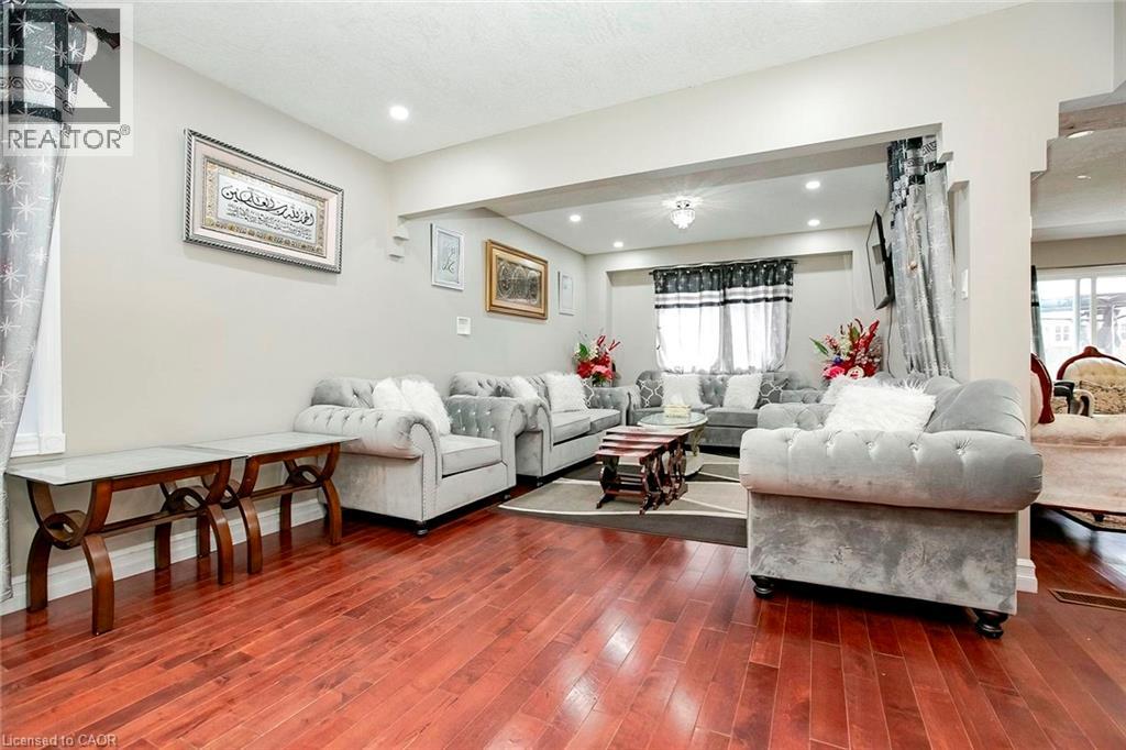 107 GLENCLIFFE Court