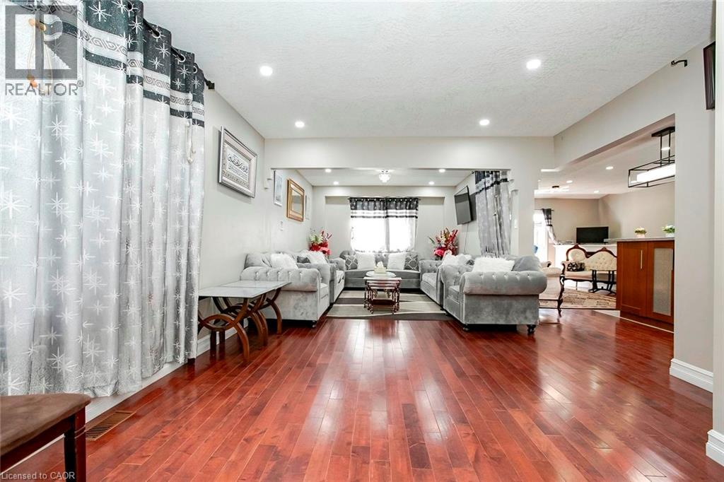 107 GLENCLIFFE Court