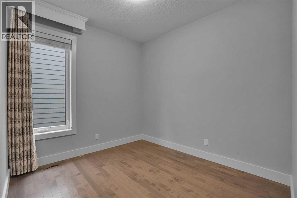 92 Masters Court SE