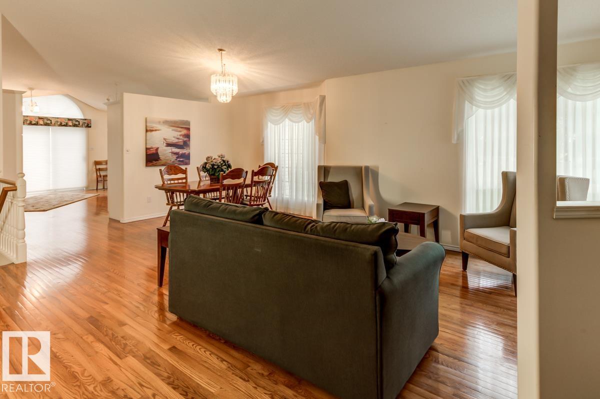 ##7 9731 174 ST NW