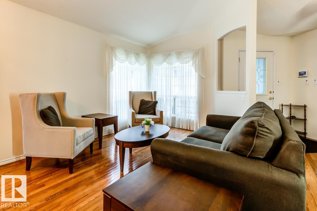 ##7 9731 174 ST NW